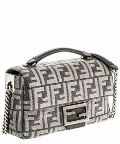 FENDI Baguette Chain Medium Shoulder Bag Women Shoulder Bags -Fendi Sales Store 1160543031 RLLZ 3